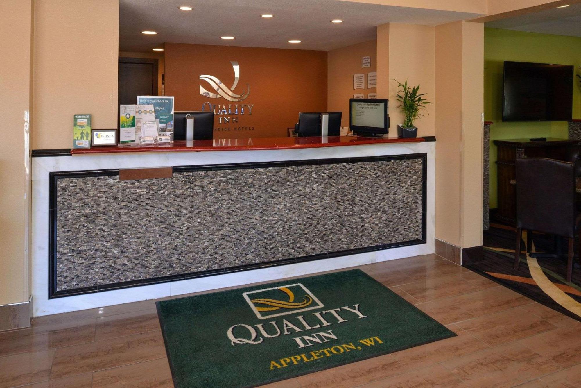 אפלטון Quality Inn מראה חיצוני תמונה